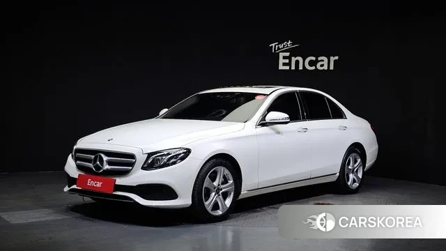 Mercedes-Benz E-Class W213 2018 Белый из Кореи