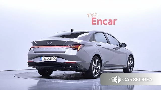 Hyundai Avante Hybrid (CN7) 2022 Серебристо-серый из Кореи