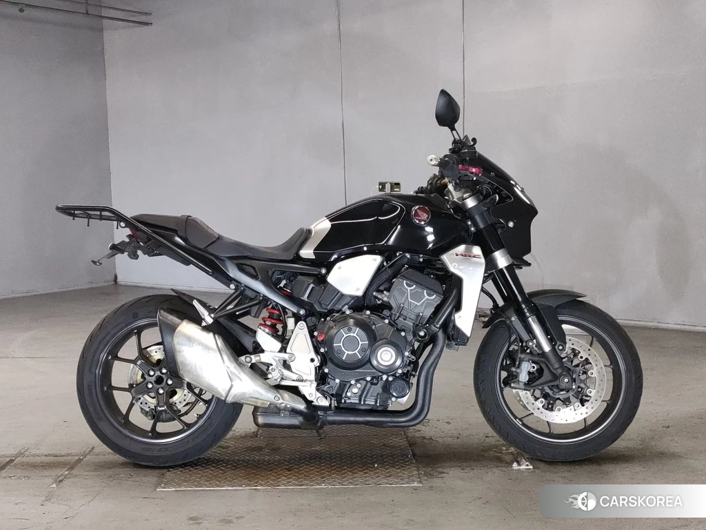 Проданный Honda CB1000R 2018 из Японии, фото 2