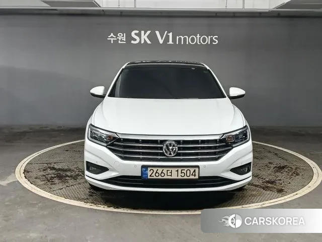 Volkswagen 7th Generation of Jetta 2020 Белый из Кореи