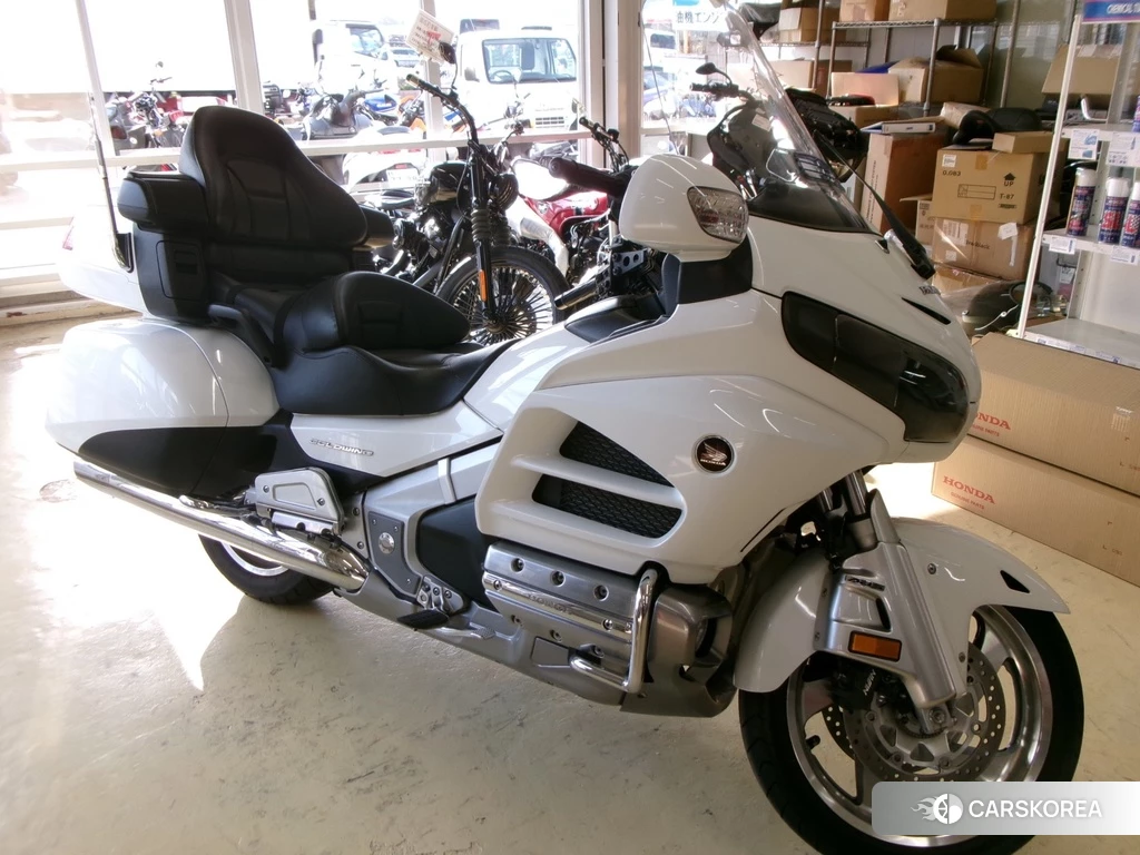 Проданный Honda GL1800 2013 из Японии