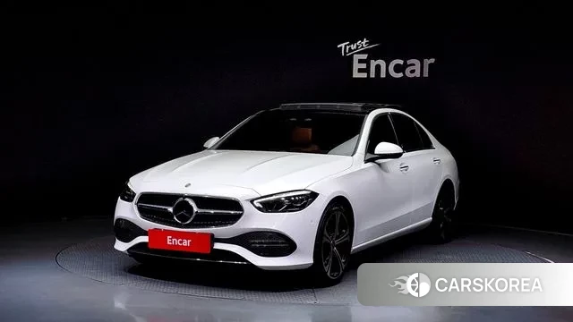 Mercedes-Benz C-Class W206 2023 Белый из Кореи