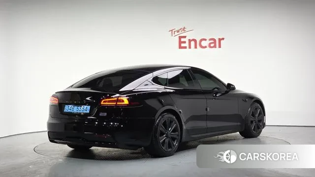 Tesla Model S 2023 Черный из Кореи
