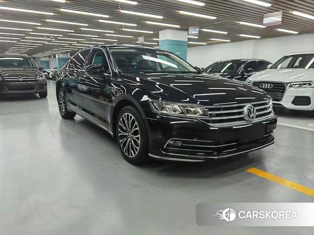 Volkswagen Huiang 2018 Черный из Китая