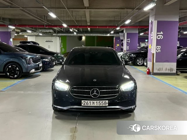 Mercedes-Benz E-Class W213 2021 Черный из Кореи