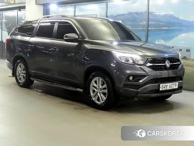 Ssangyong Rexton Sports 2019 Серебристо-серый из Кореи