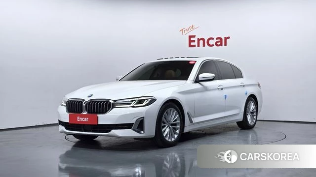 BMW 5 Series (G30) 2022 Белый из Кореи