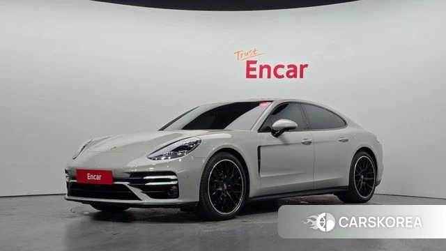 Porsche Panamera (971) 2023 Серебристо-серый из Кореи