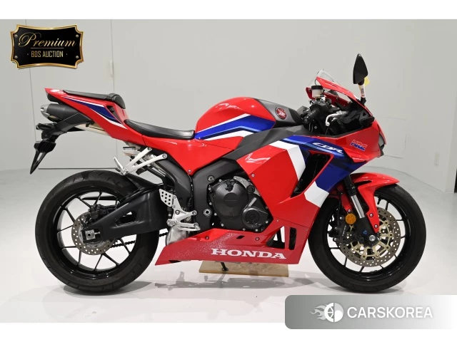 Проданный Honda CBR600RR id 4175927 из Японии