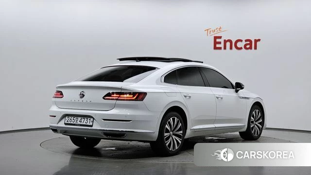 Volkswagen Arteon 2019 Белый из Кореи