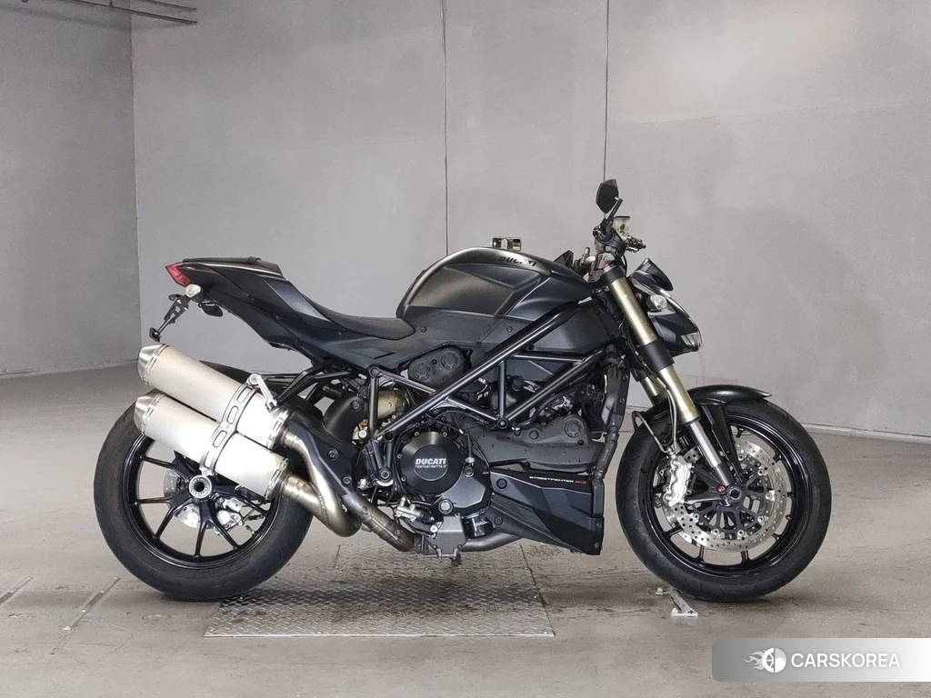 Проданный Ducati STREETFIGHTER 848 2011 из Японии, фото 2