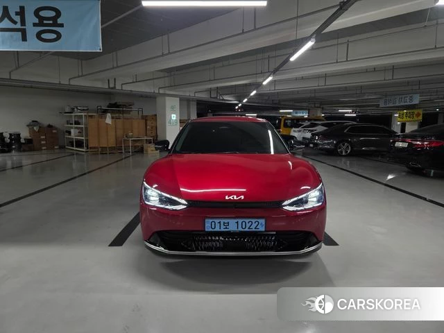 Kia EV6 2023 Красный из Кореи