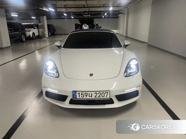 Porsche 718 Boxster 2020 Белый из Кореи