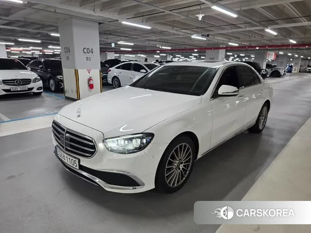 Mercedes-Benz E-Class W213 2020 Белый из Кореи