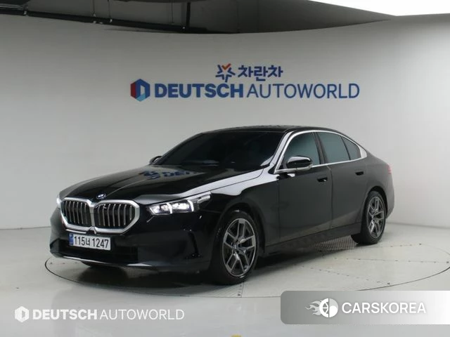 BMW 5 Series (G60) 2024 Черный из Кореи