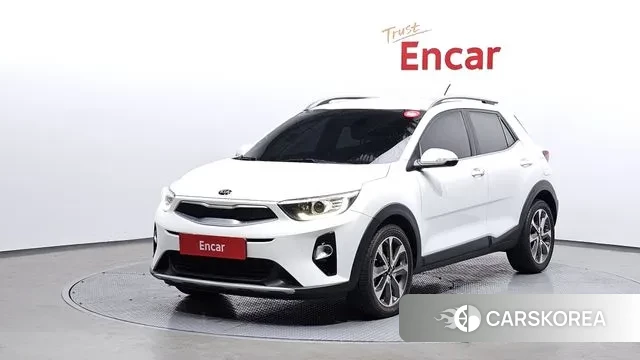 Kia Stonic 2018 Белый из Кореи