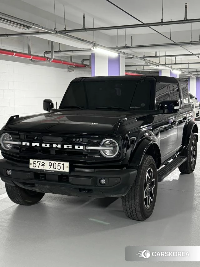 Ford Bronco 6th Generation 2022 Черный из Кореи