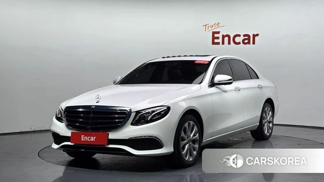 Mercedes-Benz E-Class W213 2020 Белый из Кореи