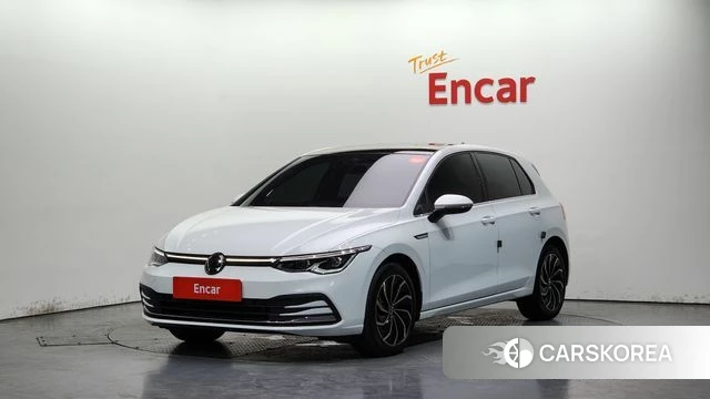Volkswagen Golf 8th Generation 2024 Белый из Кореи