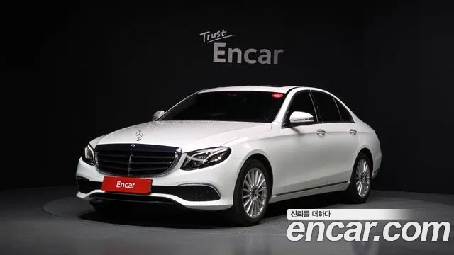 Mercedes-Benz E-Class W213 2019 Белый из Кореи