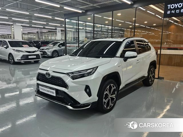 Toyota RAV4 5th Generation 2025 Белый из Кореи