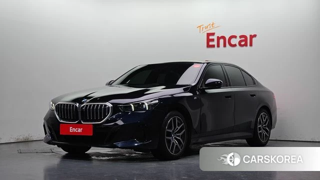 BMW 5 Series (G60) 2024 Синий из Кореи