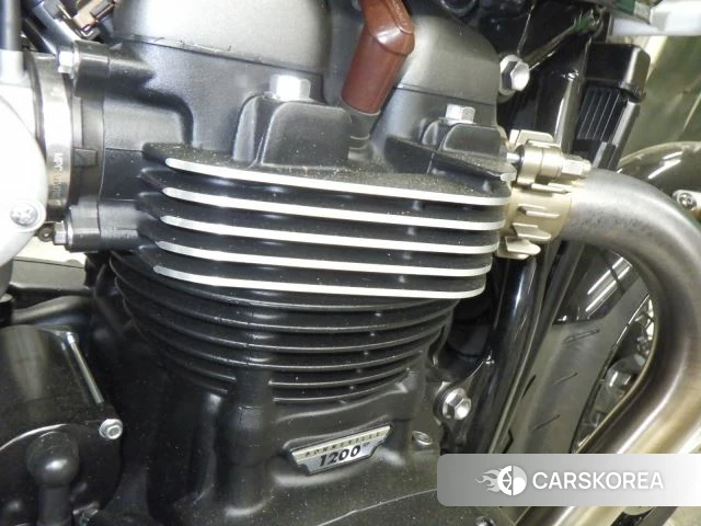 Engine photo