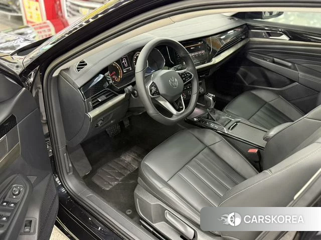 Volkswagen Passat 2021 Черный из Китая