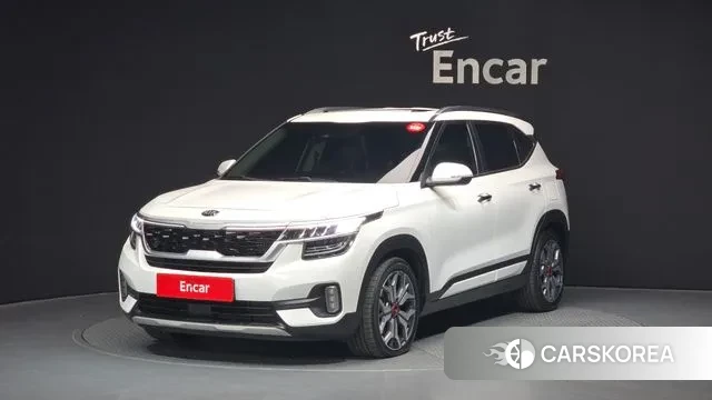 Kia Seltos 2021 Белый из Кореи