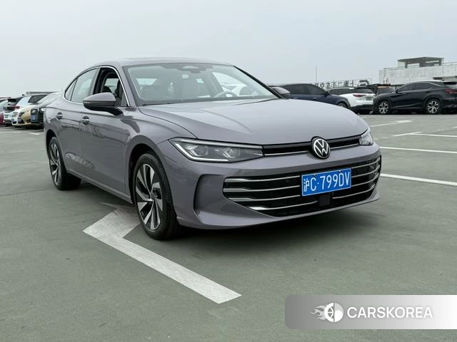 Volkswagen Passat 2026 Фиолетовый из Китая