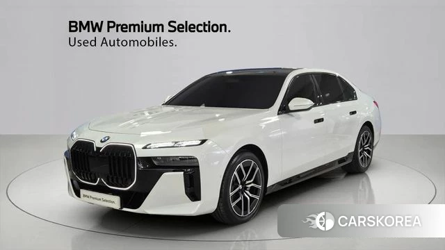 BMW 7 Series (G70) 2026 Белый из Кореи