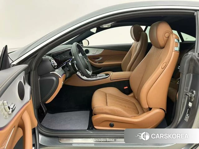 Mercedes-Benz E-class (imported) 2022 Серебристо-серый из Китая