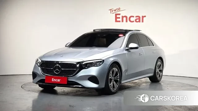 Mercedes-Benz E-Class W214 2024 Серебристо-серый из Кореи