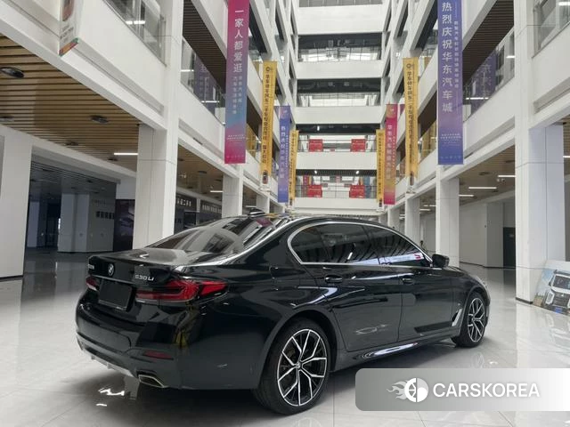 BMW 5 series 2022 Черный из Китая