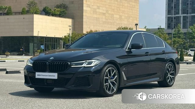 BMW 5 Series (G30) 2022 Черный из Кореи