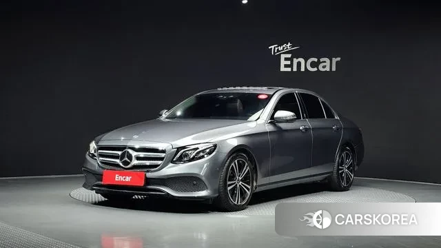 Mercedes-Benz E-Class W213 2020 Серый из Кореи