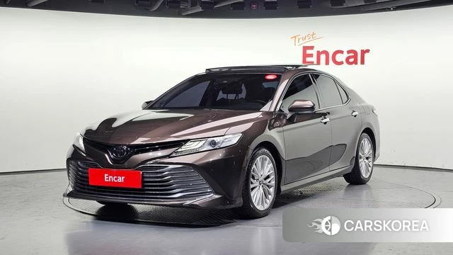 Toyota Camry (XV70) 2019 Коричневый из Кореи