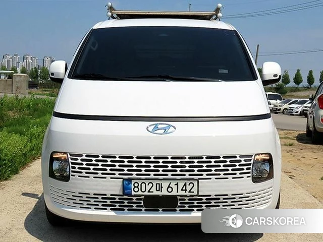 Hyundai Staria 2022 Белый из Кореи