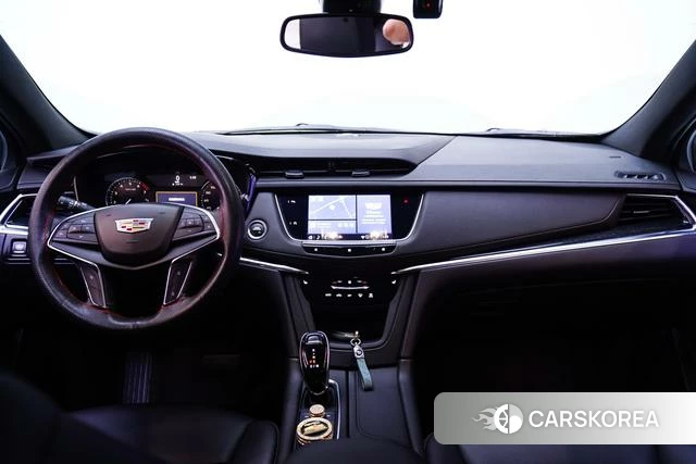 Cadillac XT5 2021 Белый из Китая
