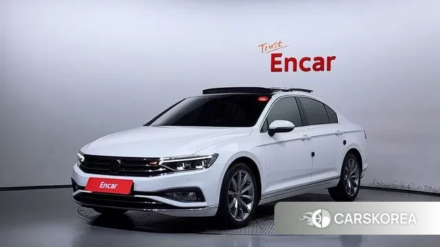 Volkswagen Passat GT (B8) 2021 Белый из Кореи