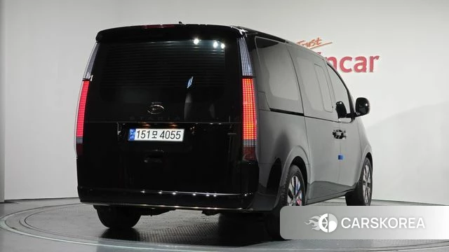 Hyundai Staria 2023 Черный из Кореи