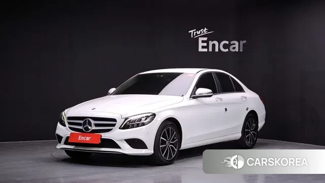 Mercedes-Benz C-Class W205 2019 Белый из Кореи