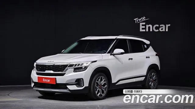 Kia Seltos 2022 Белый из Кореи