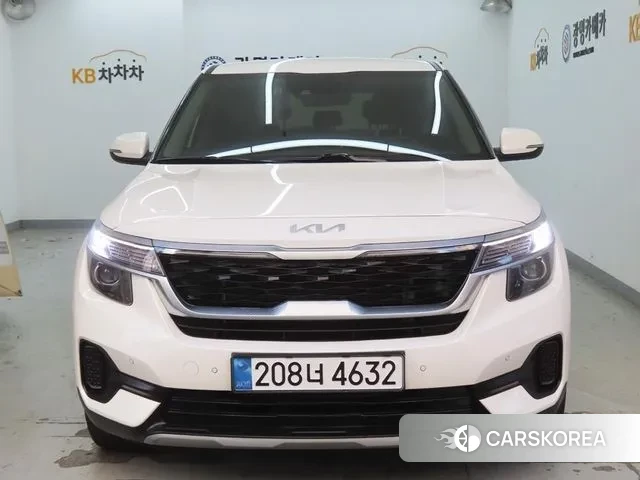 Kia Seltos 2022 Белый из Кореи