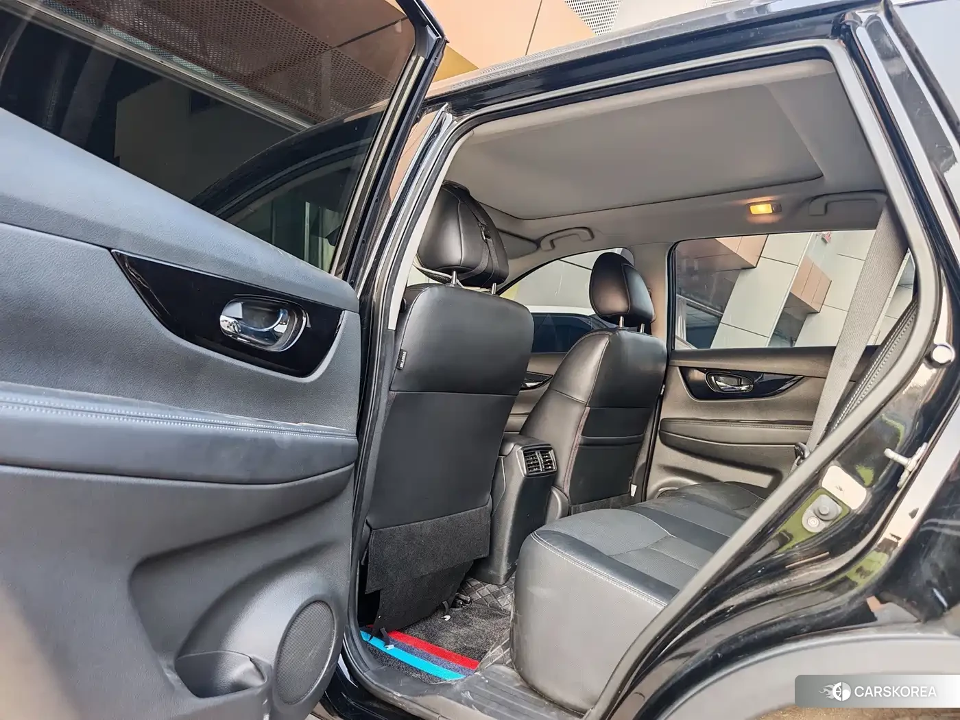 Nissan Qijun 2024 Черный из Китая