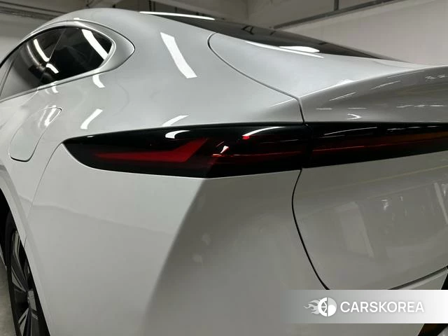 Changan Qiyuan A07 2025 Белый из Китая