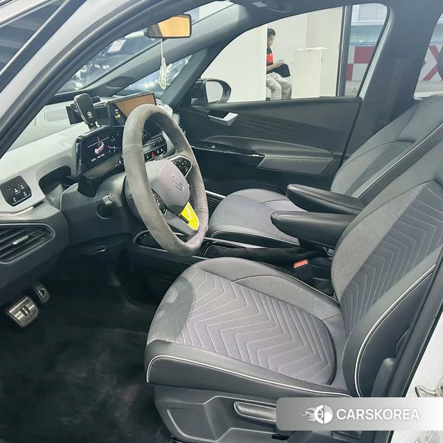 Volkswagen ID.3 2023 Белый из Китая