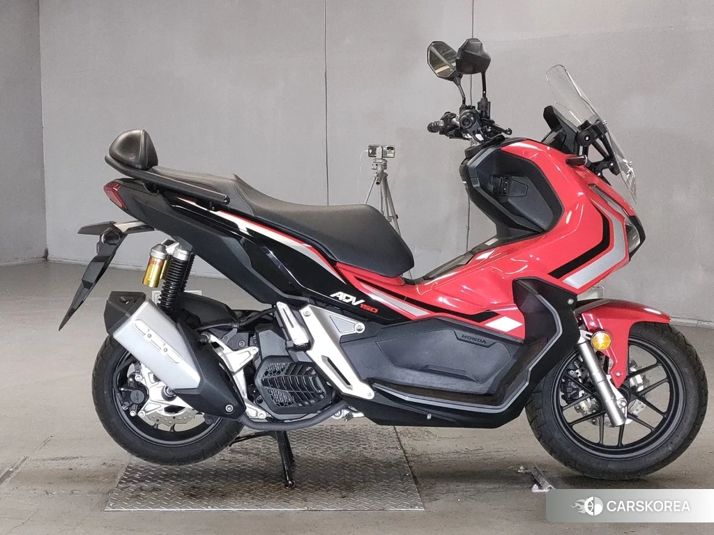 Проданный Honda ADV150 2019 из Японии, фото 2