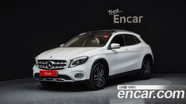 Mercedes-Benz GLA-Class X156 2019 Белый из Кореи