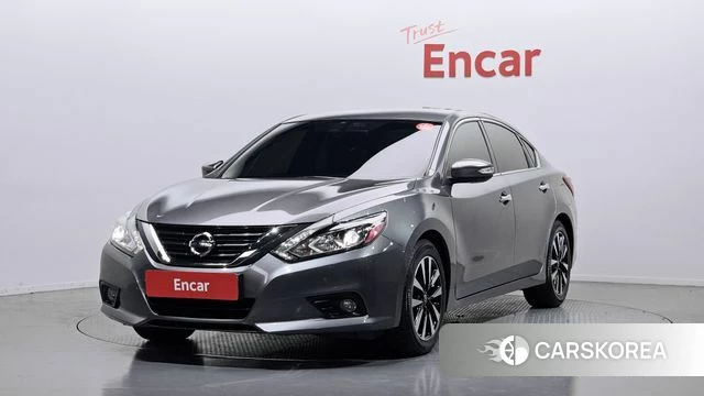 Nissan Altima 2018 Серый из Кореи